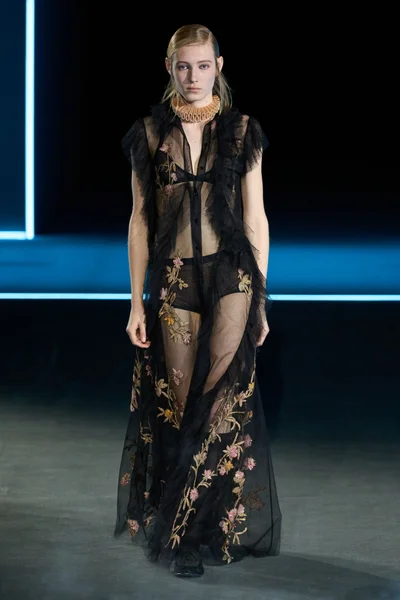Look 63